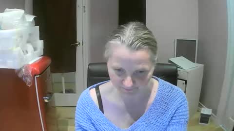 chealsiek online show from September 29, 2:43 am