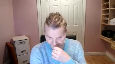 chealsiek online show from February 3, 1:24 am