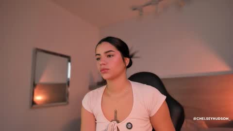 chelsey_hudson online show from February 13, 12:30 pm