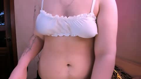 Chelsy  Luxe  online show from May 18, 12:31 am