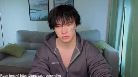 LUCASRYANPVT IS OPEN online show from November 16, 12:40 pm