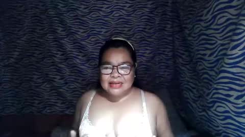 chenita_kits online show from December 4, 2:27 pm