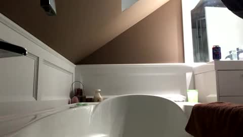 chenovich online show from March 9, 5:33 am