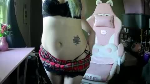 Cherri online show from March 21, 10:46 pm