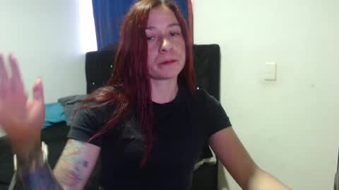 cherry  aleja online show from December 19, 9:27 pm