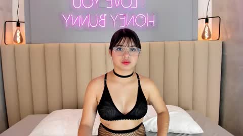 C H E R R Y  online show from January 12, 11:39 am