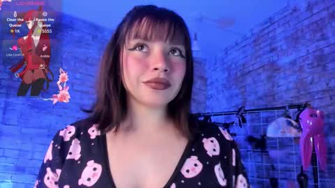     online show from October 20, 12:10 pm