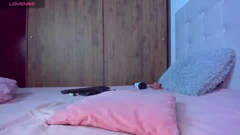 lizzy online show from March 4, 2:52 am