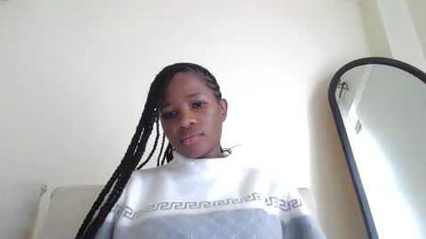 Cherryblossom2002 online show from October 13, 9:00 am