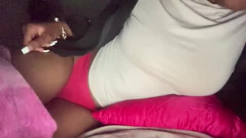 cherryb online show from April 13, 11:47 am