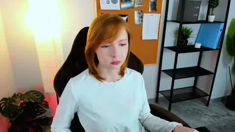 cherrycrushlove online show from May 11, 6:20 am