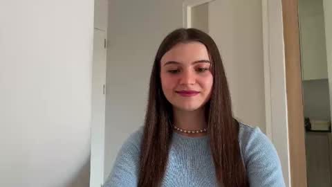 Lina online show from December 3, 3:15 am
