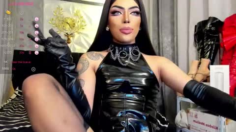 Snapshot of cherryharper chatting on February 15, 9:27 am THE ALPHA GODDESSOFSEXUALDESIRE online show from February 15, 9:27 am