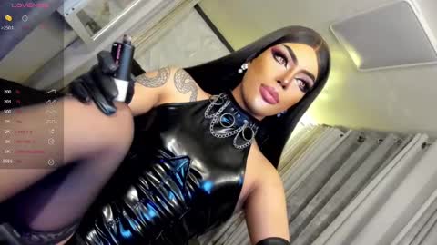 Snapshot of cherryharper chatting on January 24, 5:21 am THE ALPHA GODDESSOFSEXUALDESIRE online show from January 24, 5:21 am