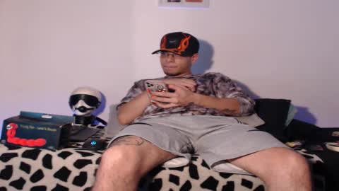 Andres cherry  online show from February 4, 9:40 pm