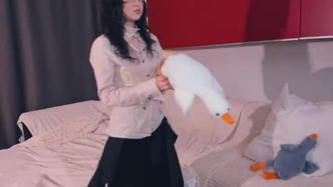 Isabel online show from April 10, 7:18 pm