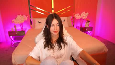 Snapshot of cherryylulu chatting on September 16, 7:33 am cherryylulu online show from September 16, 7:33 am