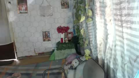 chescahotxxxl online show from February 3, 1:46 am