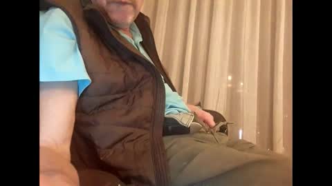 Snapshot of chevy69 chatting on January 28, 3:47 am chevy69 online show from January 28, 3:47 am