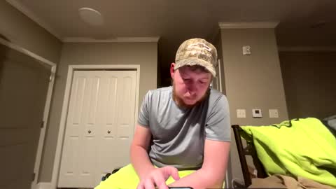 chevycamaro1978 online show from February 2, 1:02 am