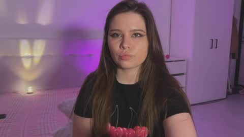 chiculya online show from April 7, 9:28 pm