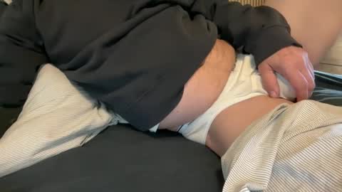 chiguy63v4 online show from October 20, 3:17 pm