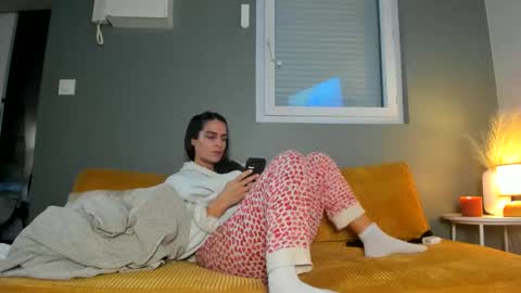 yoursensualparadise online show from October 25, 8:24 am