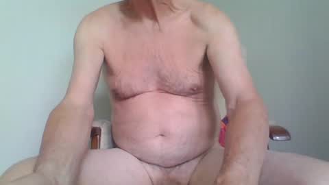 chipper341596 online show from June 14, 12:07 pm