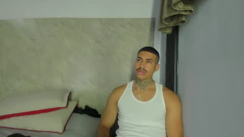 Chris  online show from June 9, 12:38 pm