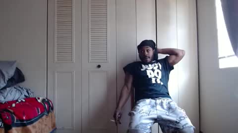 Antonio Brown online show from March 10, 4:25 pm