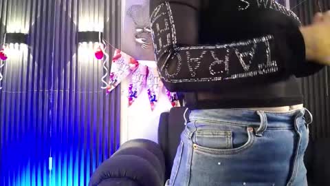 Chloe  online show from February 18, 1:00 pm