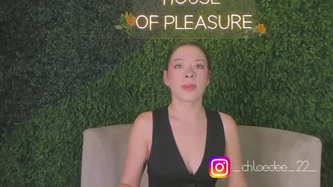 Chloe online show from September 15, 11:55 am