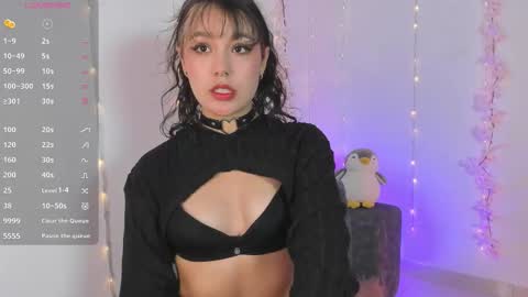 Snapshot of chloe_evans12 chatting on September 17, 1:42 am Chloe online show from September 17, 1:42 am
