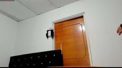 Snapshot of chloe_evanx_ chatting on January 7, 7:06 pm Chloe Evanx  online show from January 7, 7:06 pm