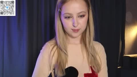  Chloe  online show from October 10, 12:00 pm