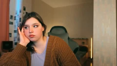 Sendy online show from March 18, 4:18 am