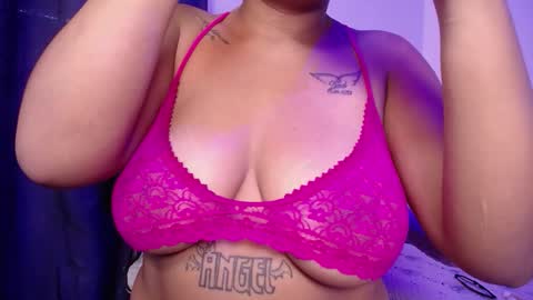 chloe_tgn online show from November 8, 4:32 pm