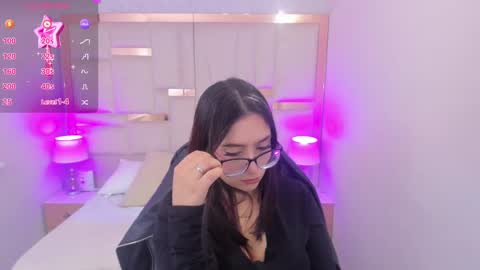 Snapshot of chloe_walk_ chatting on March 10, 4:14 pm Chloe online show from March 10, 4:14 pm