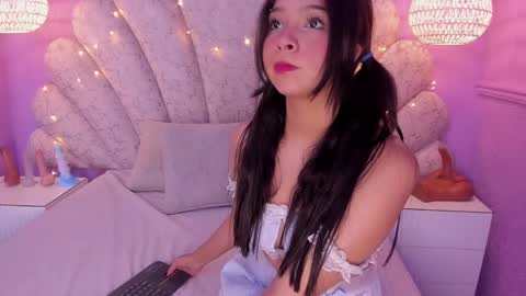   online show from February 27, 10:53 pm