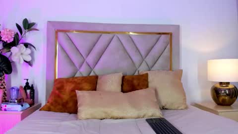 chloe_wilson7 online show from October 10, 2:06 am