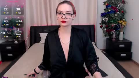 Snapshot of chloecristal chatting on December 30, 2:53 am Ask me online show from December 30, 2:53 am
