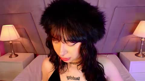 chloeesky online show from September 18, 2:32 pm