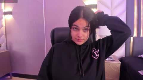  Chloe Harper  online show from February 4, 11:36 am