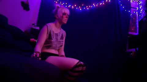 Chloekissxo online show from February 19, 4:33 am