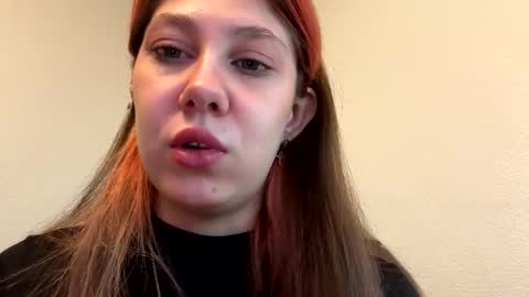 Chloe online show from September 29, 8:46 am