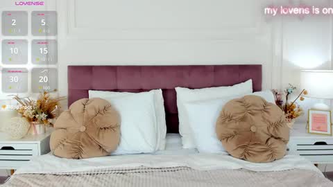 Chloe online show from February 10, 12:30 am