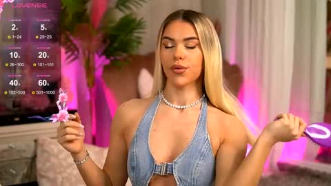 Chloe online show from March 2, 9:11 pm