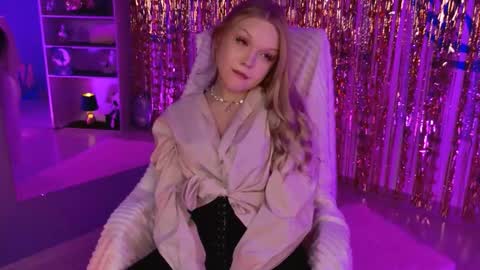 ChloeWight online show from March 9, 1:49 pm