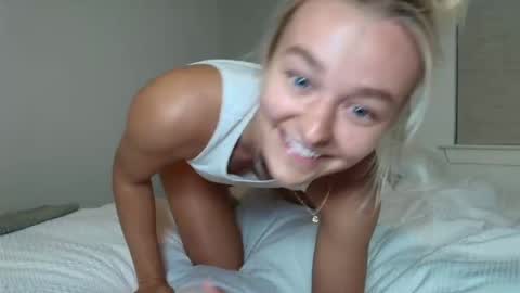 Chloe Babe online show from July 2, 5:56 am