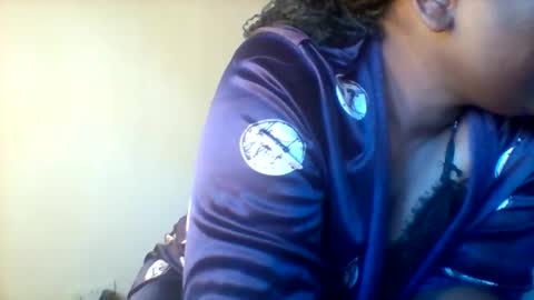 chocobabe002 online show from November 4, 5:42 am